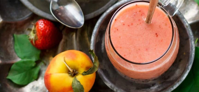 Super Simple Strawberry Peach Smoothie