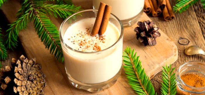 The BEST Homemade Eggnog recipe