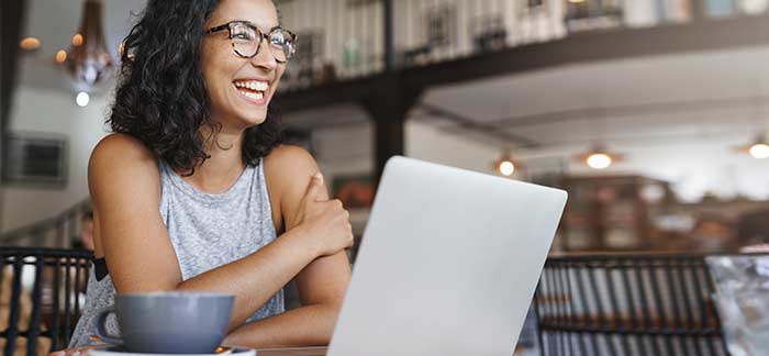 Ways to stay fit and healthy - at your desk!